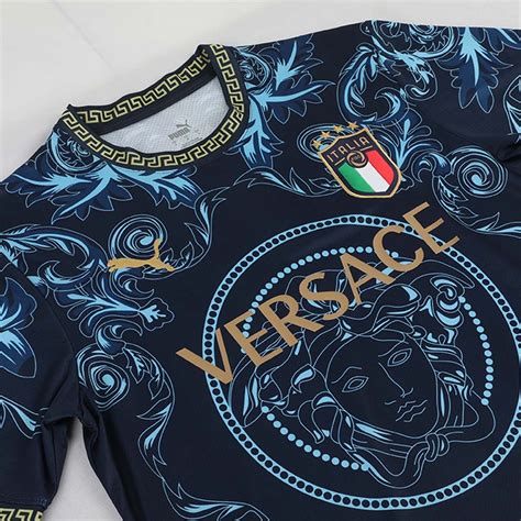 italien trikot 2022 versace|2022 Italy x Versace Football Shirt .